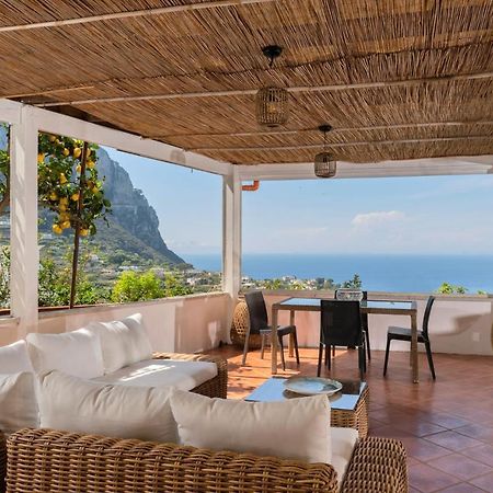Capri Town Apartments Экстерьер фото