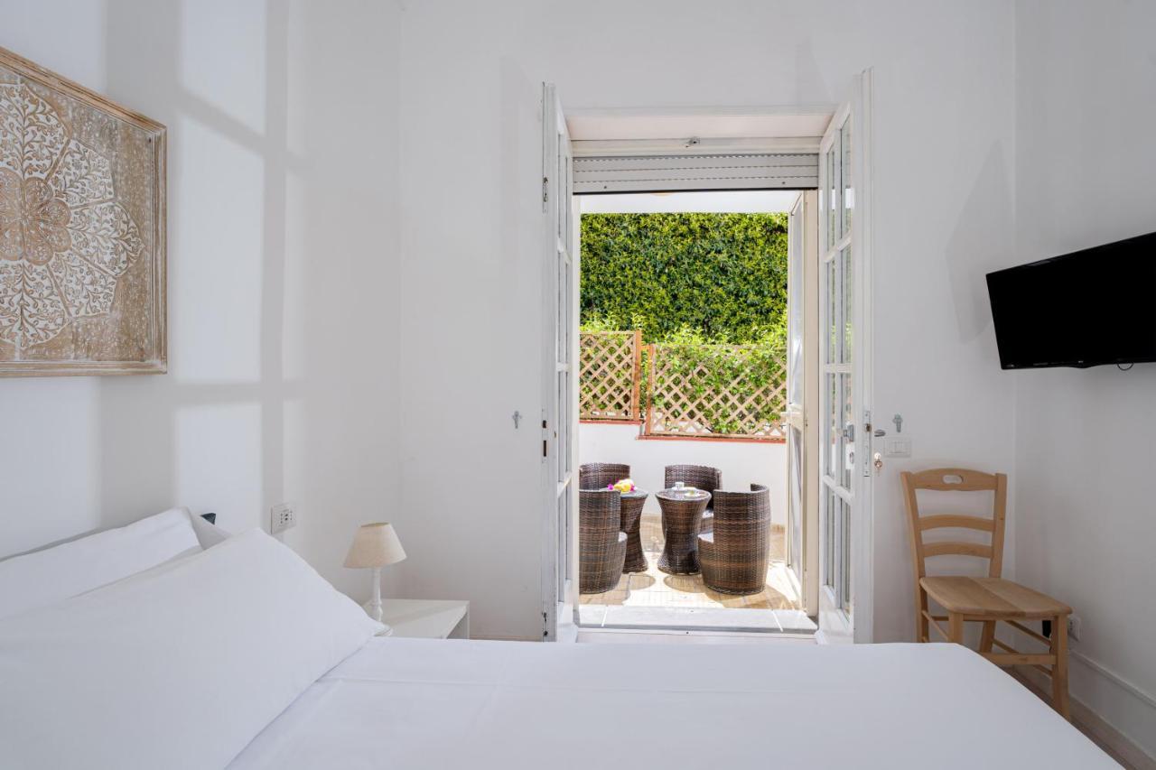 Capri Town Apartments Экстерьер фото